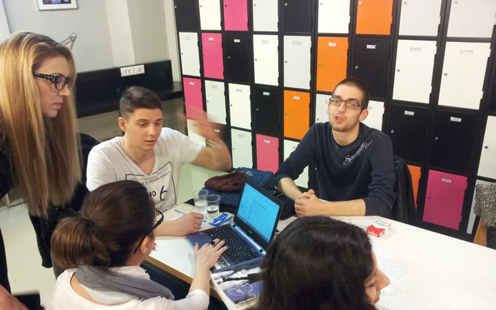 Students from Sofia join fellow-students in Thessaloniki to work on CSR project