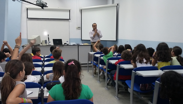 Workshop on Innovation to Students of the 1st Experiential Learning Primary School in Thessaloniki by Dr Nikolaidis