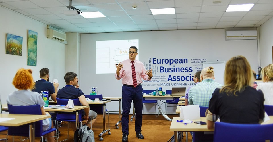 Dr Giovanni Serafini, Visiting Lecturer at CITY College Executive MBA delivered the fourth module of the Programme for Managerial Development