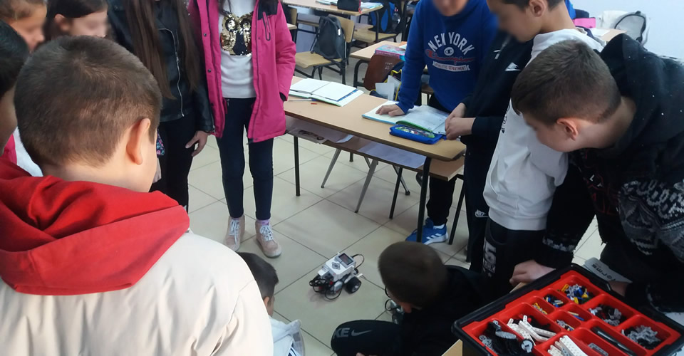 The International Faculty CITY College computer science student, Ms Zoi Gkatsi organised a Robotics Workshop at school in Korce, Albania